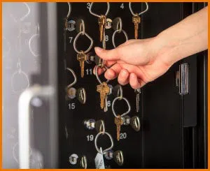  Chicago Day And Night Locksmith Chicago, IL 312-470-2229